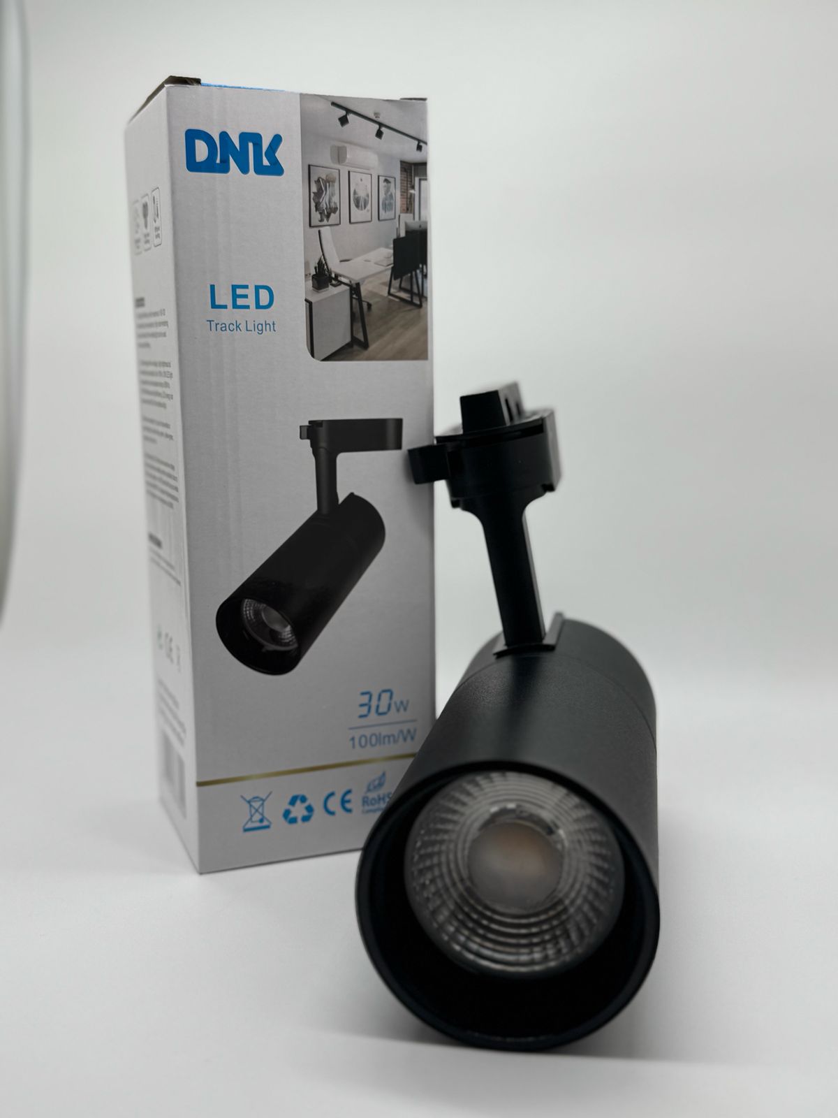 DNK 30W რელსური სანათი, შავი კორპუსი, 3000/4000/6000K — რელსური განათება | DNK Lighting