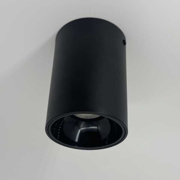 DNK შავი ზედაპირული წერტილოვანი სანათი GU10 ცვლადი ნათურით - ელეგანტური დიზაინი და თანამედროვე განათება სახლისა და ოფისის ინტერიერისთვის