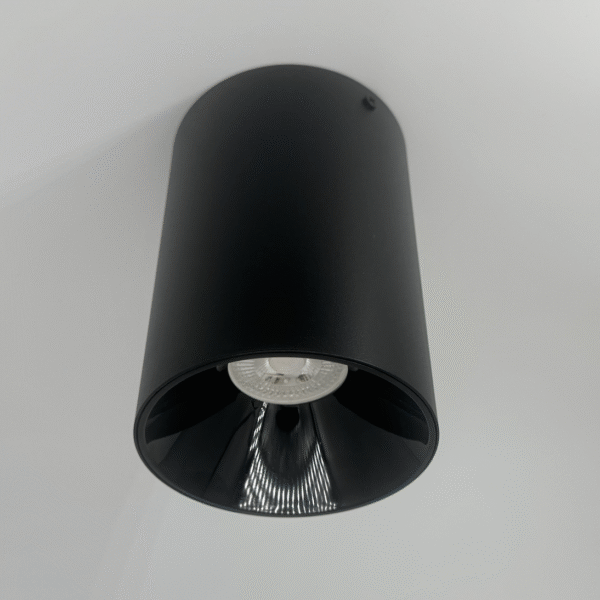 DNK შავი კვადრატული ზედაპირული წერტილოვანი სანათი MR16 ცვლადი ნათურით თანამედროვე და მინიმალისტური განათება